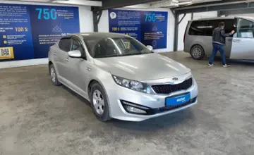 Kia K5 2011 года за 5 500 000 тг. в Астана фото 2