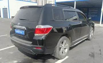 Toyota Highlander 2014 года за 13 000 000 тг. в Алматы