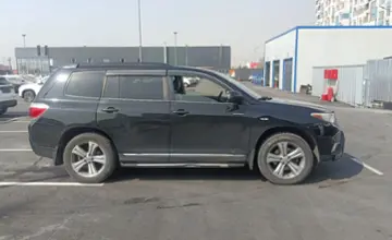 Toyota Highlander 2014 года за 13 000 000 тг. в Алматы фото 4