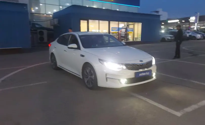 Kia K5 2016 года за 9 600 000 тг. в Алматы фото 2