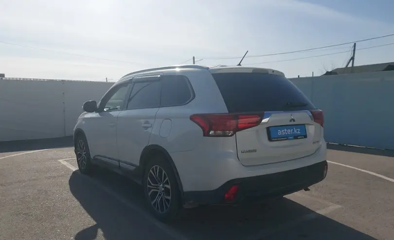 Mitsubishi Outlander 2016 года за 8 000 000 тг. в Шымкент фото 4