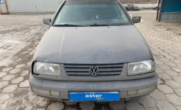 Volkswagen Vento 1992 года за 800 000 тг. в Караганда фото 2