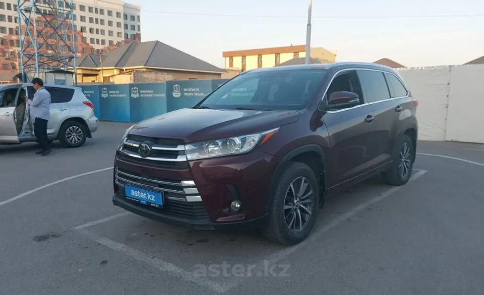 Toyota Highlander 2017 года за 17 000 000 тг. в Шымкент