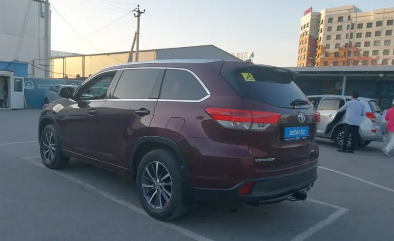 Toyota Highlander 2017 года за 17 000 000 тг. в Шымкент фото 4