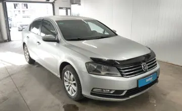 Volkswagen Passat 2014 года за 6 000 000 тг. в Астана фото 2