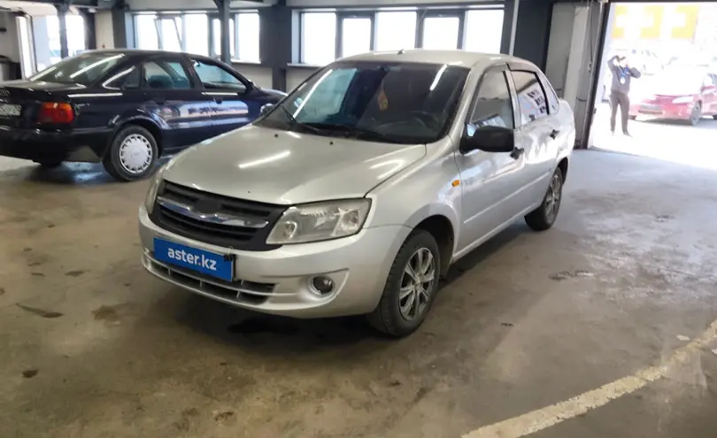 LADA (ВАЗ) Granta 2013 года за 2 500 000 тг. в Астана