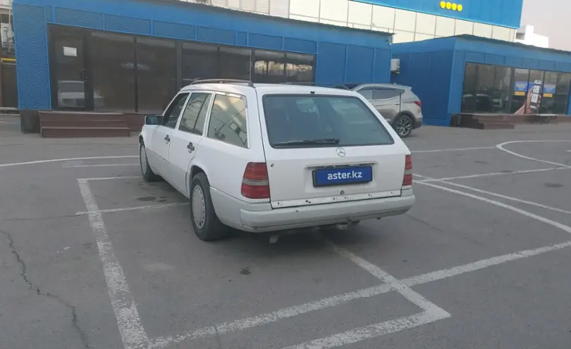 Mercedes-Benz E-Класс 1993 года за 1 500 000 тг. в Алматы фото 4