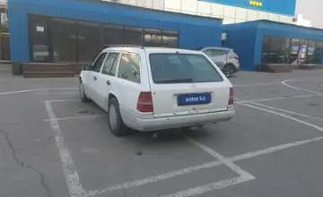 Mercedes-Benz E-Класс 1993 года за 1 500 000 тг. в Алматы фото 4