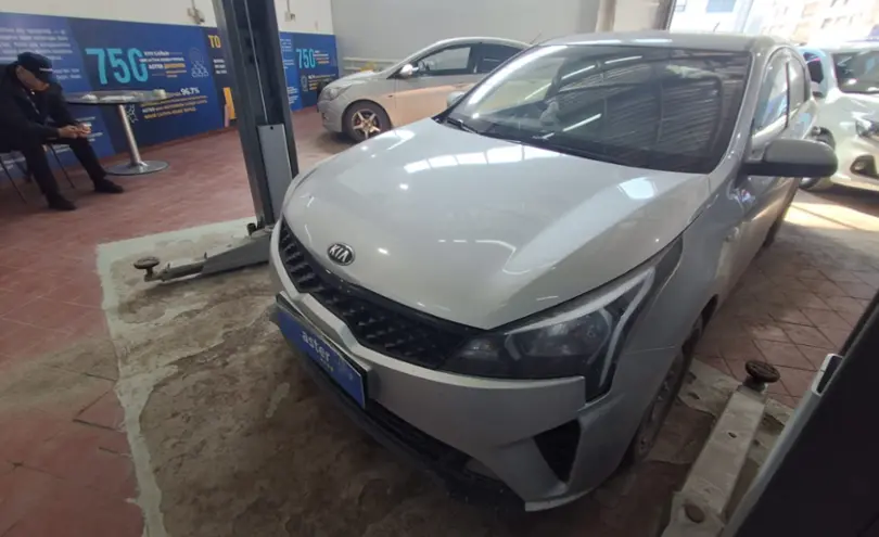 Kia Rio 2021 года за 6 000 000 тг. в Астана