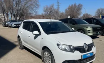 Renault Sandero 2015 года за 3 000 000 тг. в Актобе фото 3