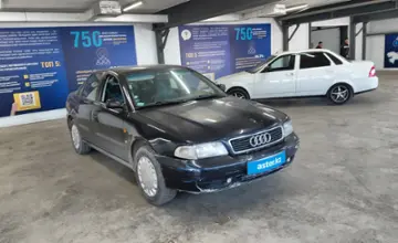 Audi A4 1996 года за 2 000 000 тг. в Астана фото 2