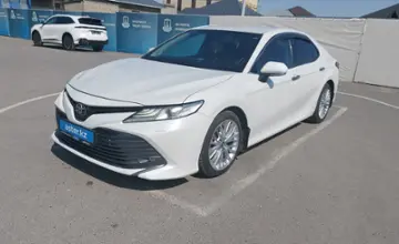 Toyota Camry 2019 года за 13 000 000 тг. в Шымкент фото 1