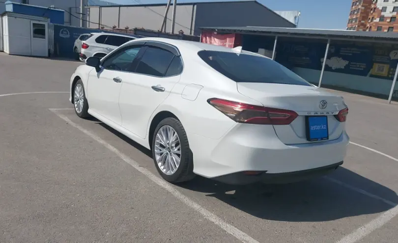 Toyota Camry 2019 года за 13 000 000 тг. в Шымкент фото 4