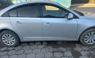 Chevrolet Cruze 2013 года за 2 800 000 тг. в Караганда фото 4