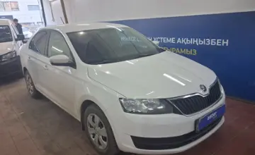 Skoda Rapid 2017 года за 6 200 000 тг. в Астана фото 3