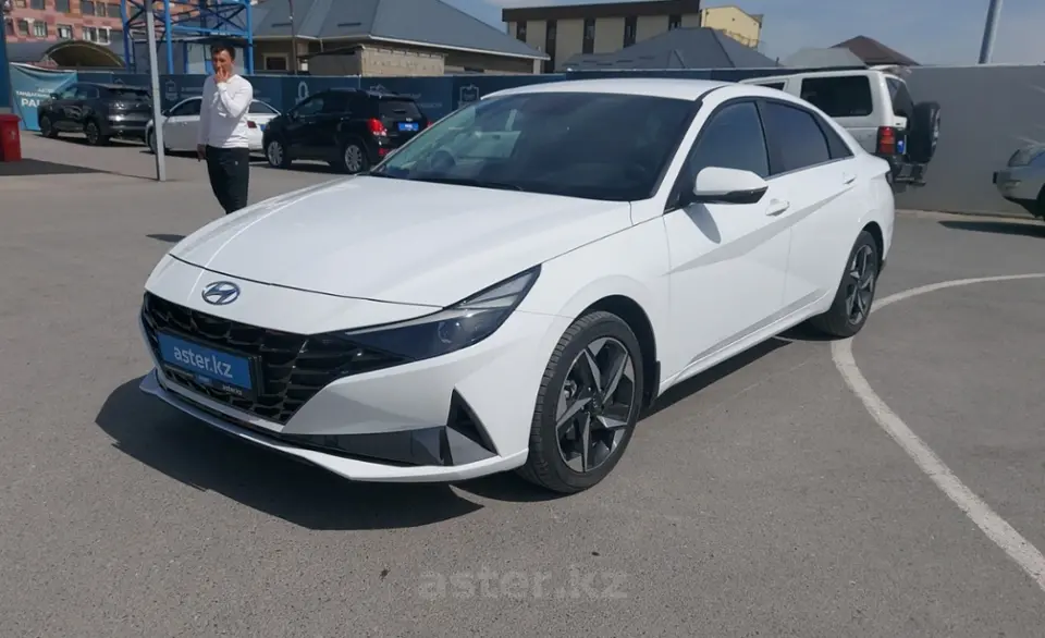 Hyundai Elantra 2023 года за 11 000 000 тг. в Шымкент