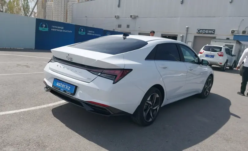 Hyundai Elantra 2023 года за 11 000 000 тг. в Шымкент фото 3