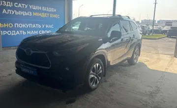 Toyota Highlander 2022 года за 20 000 000 тг. в Алматы фото 1