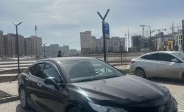 Toyota Camry 2020 года за 14 500 000 тг. в Астана фото 3