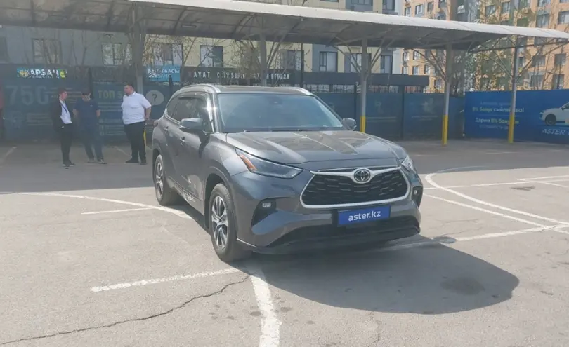 Toyota Highlander 2021 года за 18 000 000 тг. в Алматы фото 2