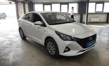 Hyundai Accent 2020 года за 6 500 000 тг. в Астана фото 2