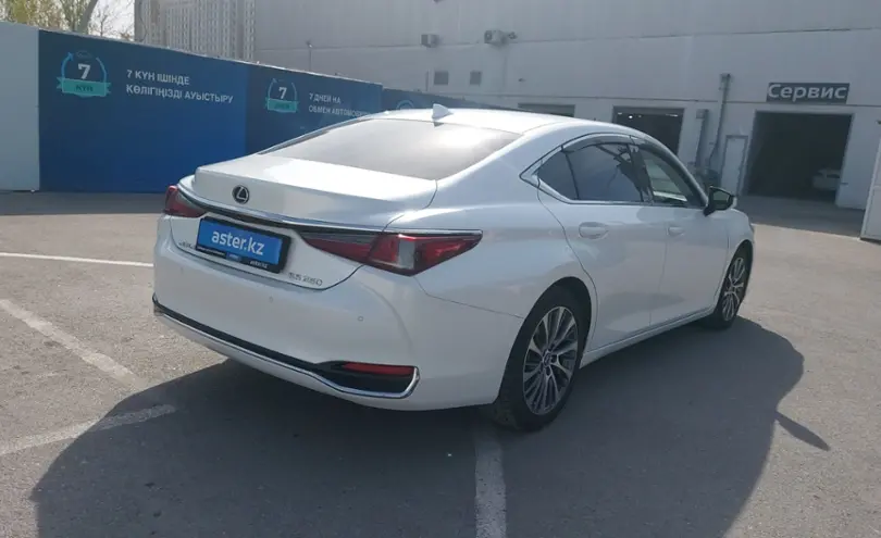 Lexus ES 2018 года за 18 000 000 тг. в Шымкент фото 3