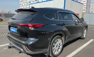 Toyota Highlander 2022 года за 21 000 000 тг. в Алматы