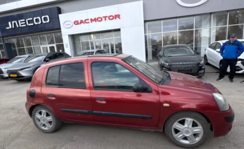 Renault Clio 2004 года за 2 000 000 тг. в Актобе фото 4