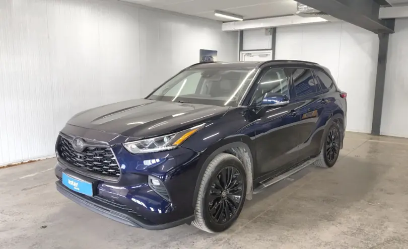 Toyota Highlander 2021 года за 24 000 000 тг. в Астана