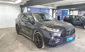 Toyota Highlander 2021 года за 24 000 000 тг. в Астана фото 2