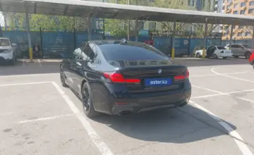 BMW 5 серии 2022 года за 28 000 000 тг. в Алматы фото 4