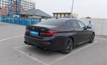 BMW 5 серии 2018 года за 19 500 000 тг. в Шымкент фото 3