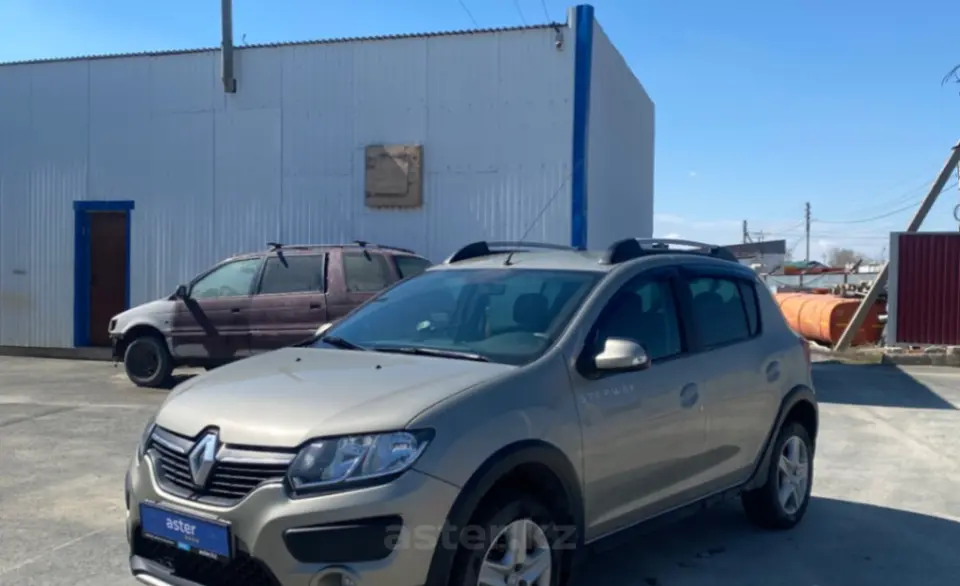Renault Sandero 2015 года за 4 500 000 тг. в Атырау