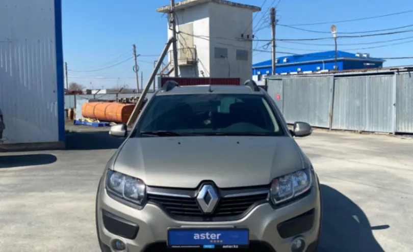 Renault Sandero 2015 года за 4 500 000 тг. в Атырау фото 2