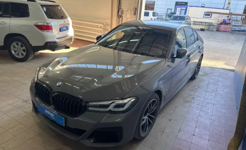 BMW 5 серии 2022 года за 24 000 000 тг. в Астана