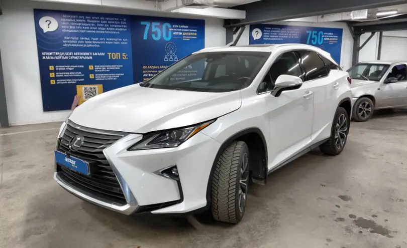 Lexus RX 2019 года за 19 000 000 тг. в Астана