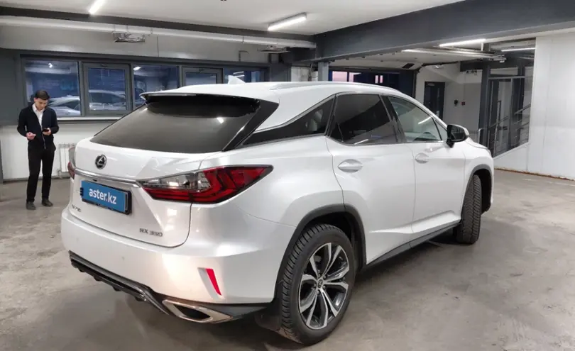 Lexus RX 2019 года за 19 000 000 тг. в Астана фото 3