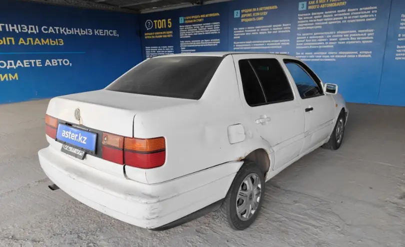 Volkswagen Vento 1998 года за 1 000 000 тг. в Алматы фото 5