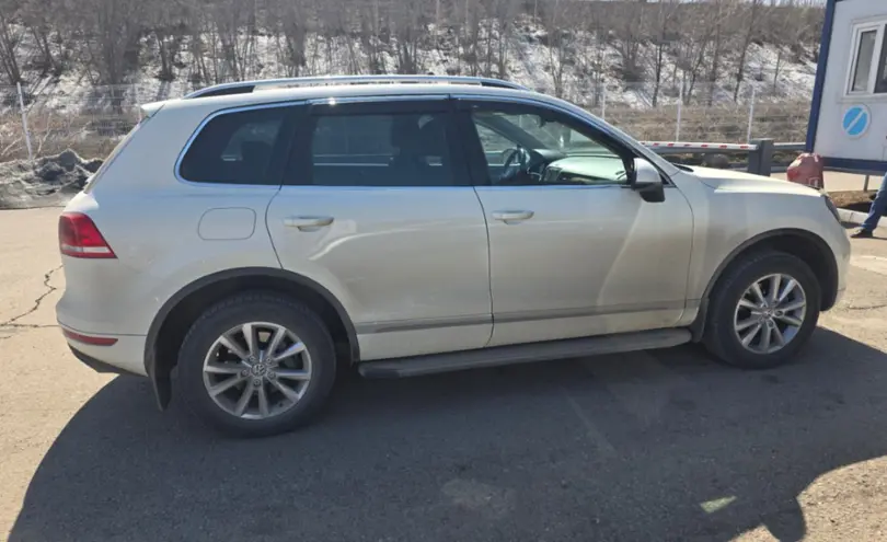 Volkswagen Touareg 2011 года за 10 000 000 тг. в Усть-Каменогорск фото 4