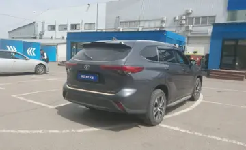 Toyota Highlander 2022 года за 28 000 000 тг. в Алматы фото 3