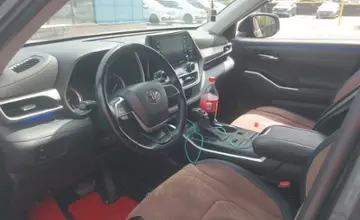Toyota Highlander 2022 года за 28 000 000 тг. в Алматы фото 5
