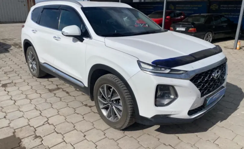Hyundai Santa Fe 2020 года за 13 000 000 тг. в Караганда фото 3