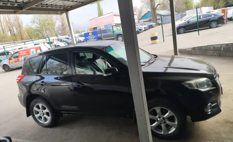 Toyota RAV4 2011 года за 8 000 000 тг. в Алматы фото 4