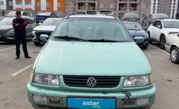 Volkswagen Passat 1994 года за 1 200 000 тг. в Астана фото 2
