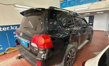 Toyota Land Cruiser 2014 года за 14 000 000 тг. в Астана