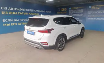 Hyundai Santa Fe 2018 года за 11 000 000 тг. в Алматы