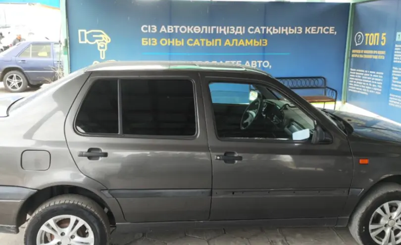 Volkswagen Vento 1992 года за 900 000 тг. в Талдыкорган фото 4