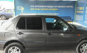 Volkswagen Vento 1992 года за 900 000 тг. в Талдыкорган фото 4