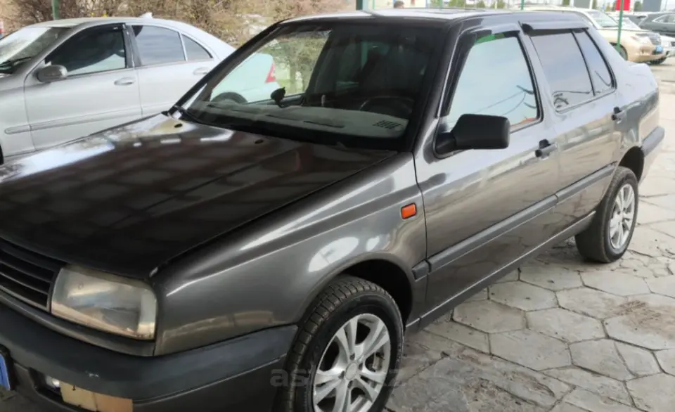 Volkswagen Vento 1992 года за 900 000 тг. в Талдыкорган