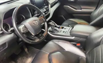 Toyota Highlander 2020 года за 24 000 000 тг. в Астана фото 5